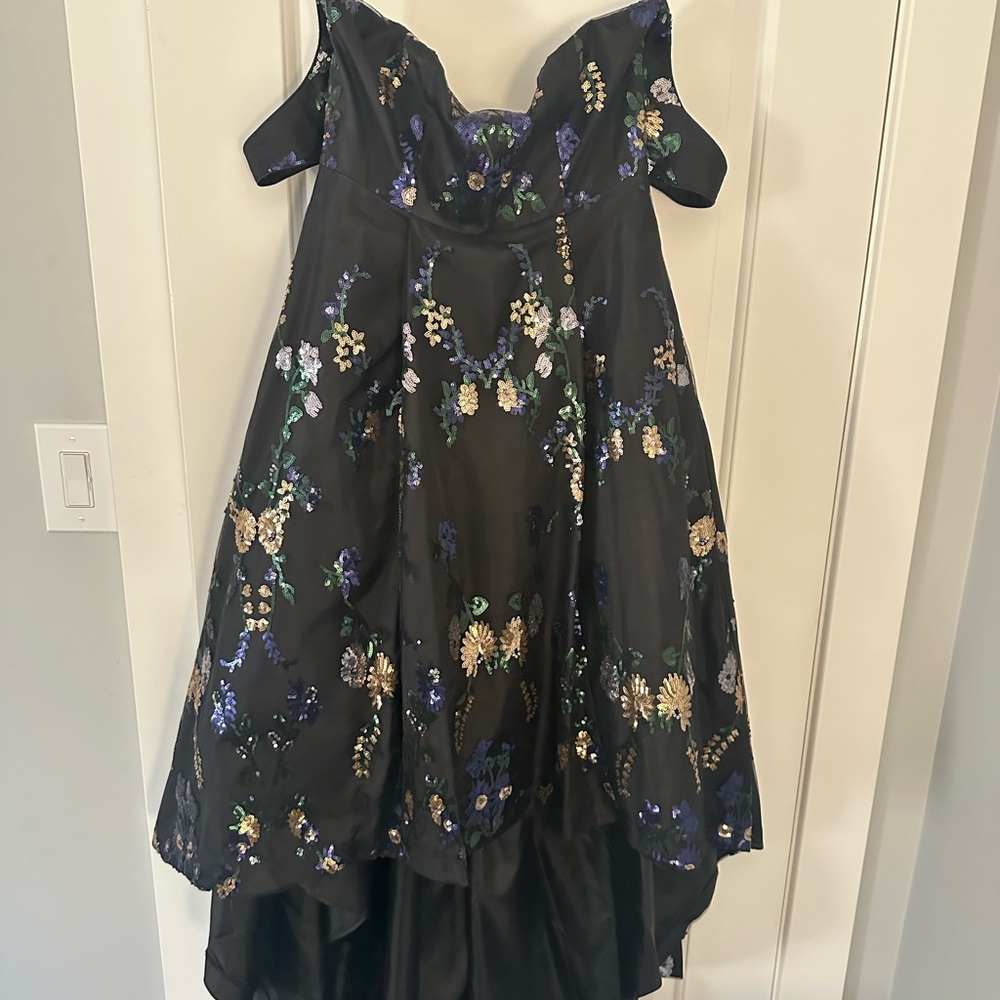 Calvin Klein high low - pockets!